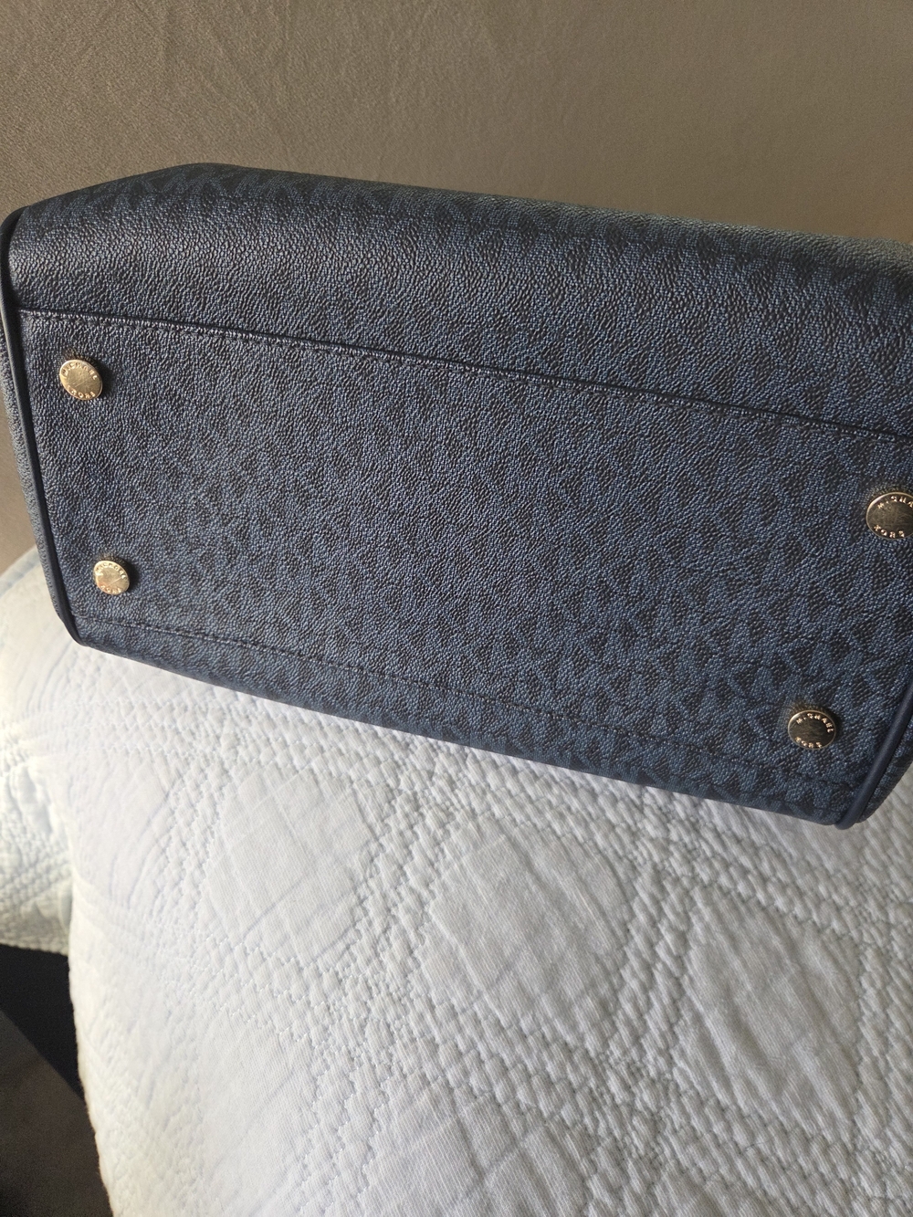 Michael Kors Bedford Duffle Satchel Admiral Navy Signature - Picture 6 of 9